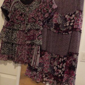 Attractive Ruffled Skirt & Blouse - Purples - Notations - Med.